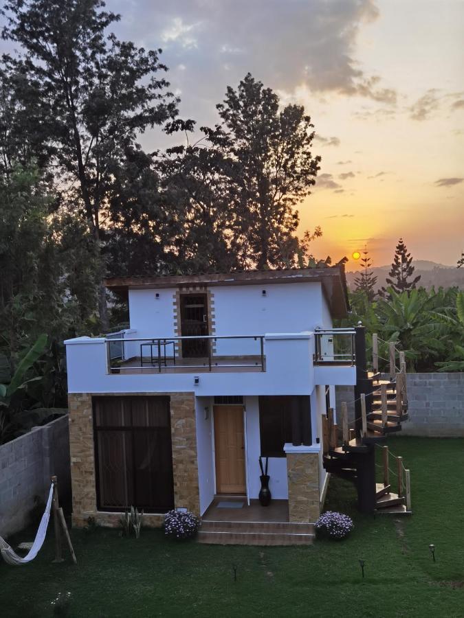 アルーシャTiny House With Amazing Viewアパートメント エクステリア 写真